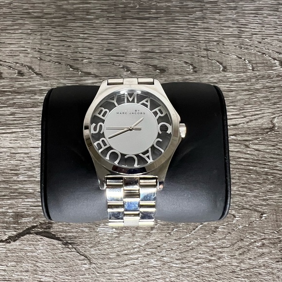 MARC BY MARC JACOBS Henry Skeleton Silver Dial Stainless Steel Ladies Watch - Picture 3 of 10